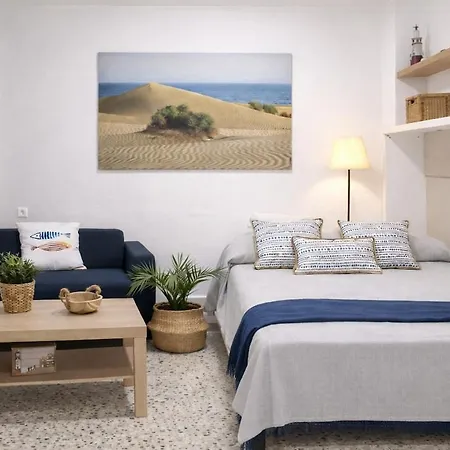 Appartement Naly Beach, Charming Coastal *